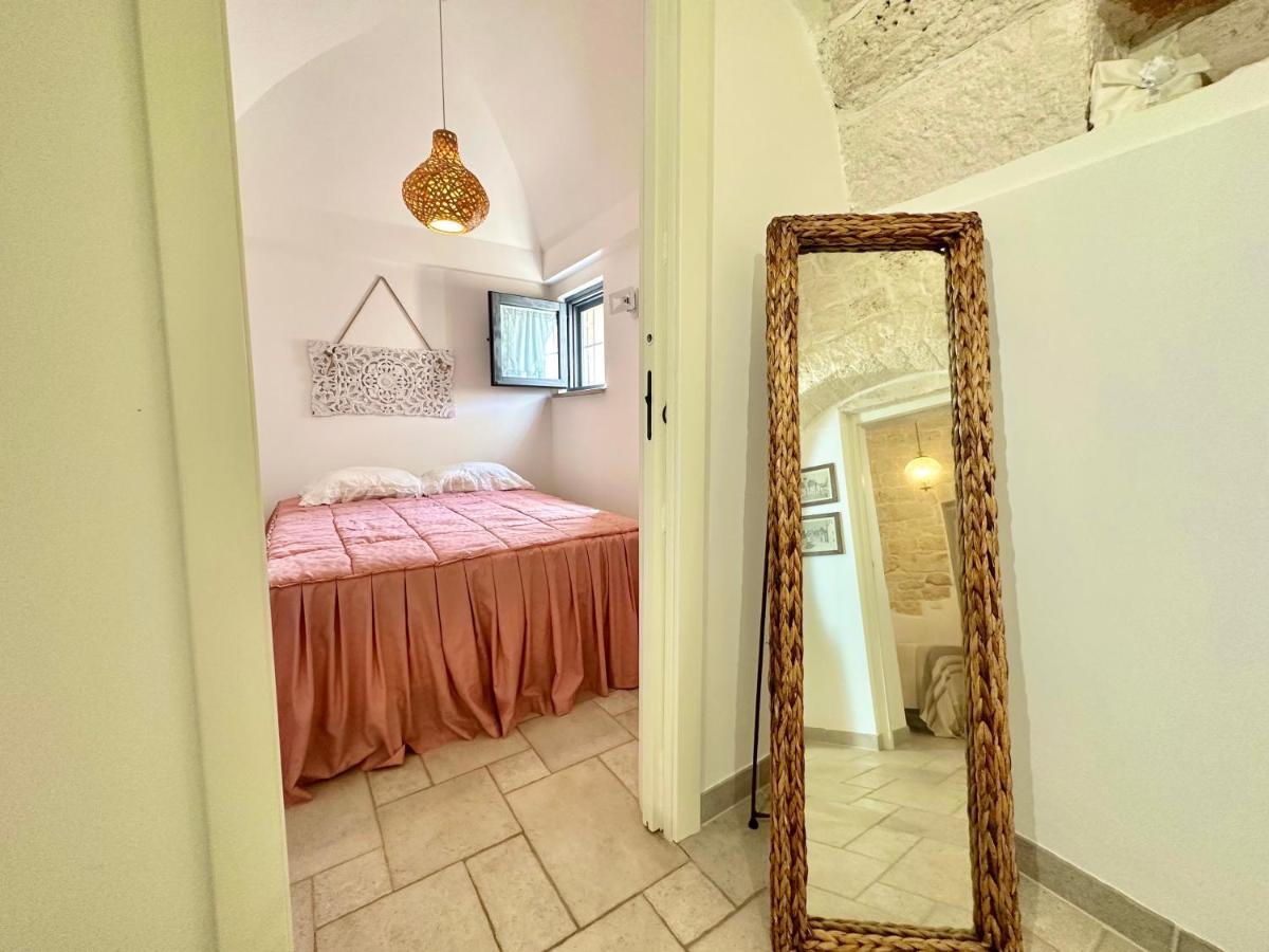 Trullo Il Carrubo Villa Alberobello Luaran gambar