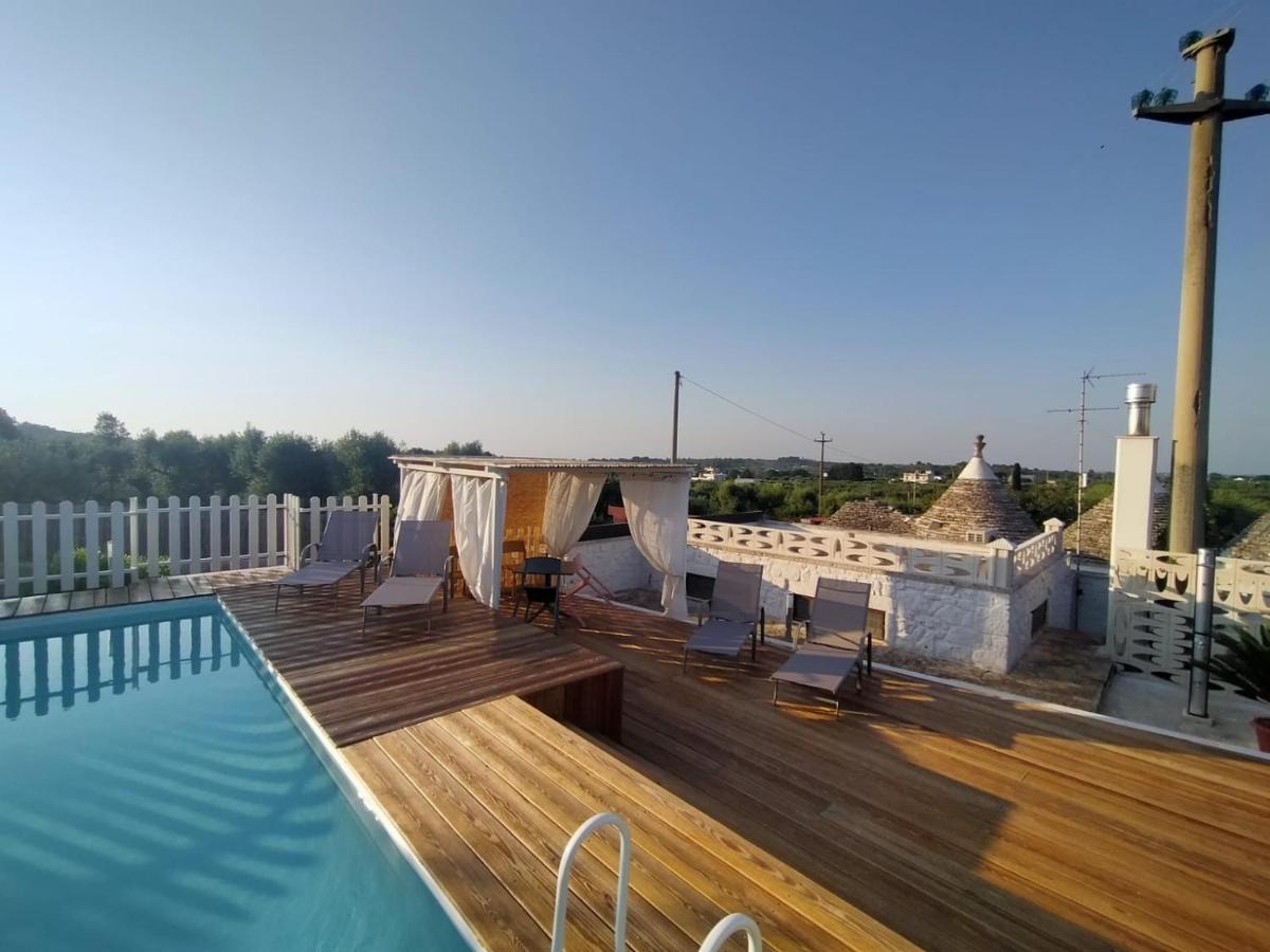 Trullo Il Carrubo Villa Alberobello Luaran gambar